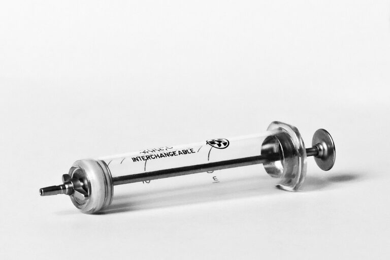 Precyzyjne Strzykawki: Klucz do Sukcesu w Nowoczesnych Badaniach Naukowych